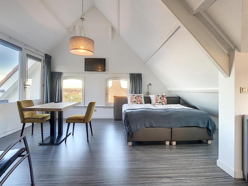 The Town Hotel Studios Appartments Zuidzande Eksteriør billede